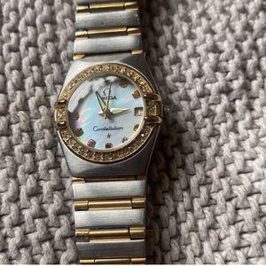 Watch mother of pearl